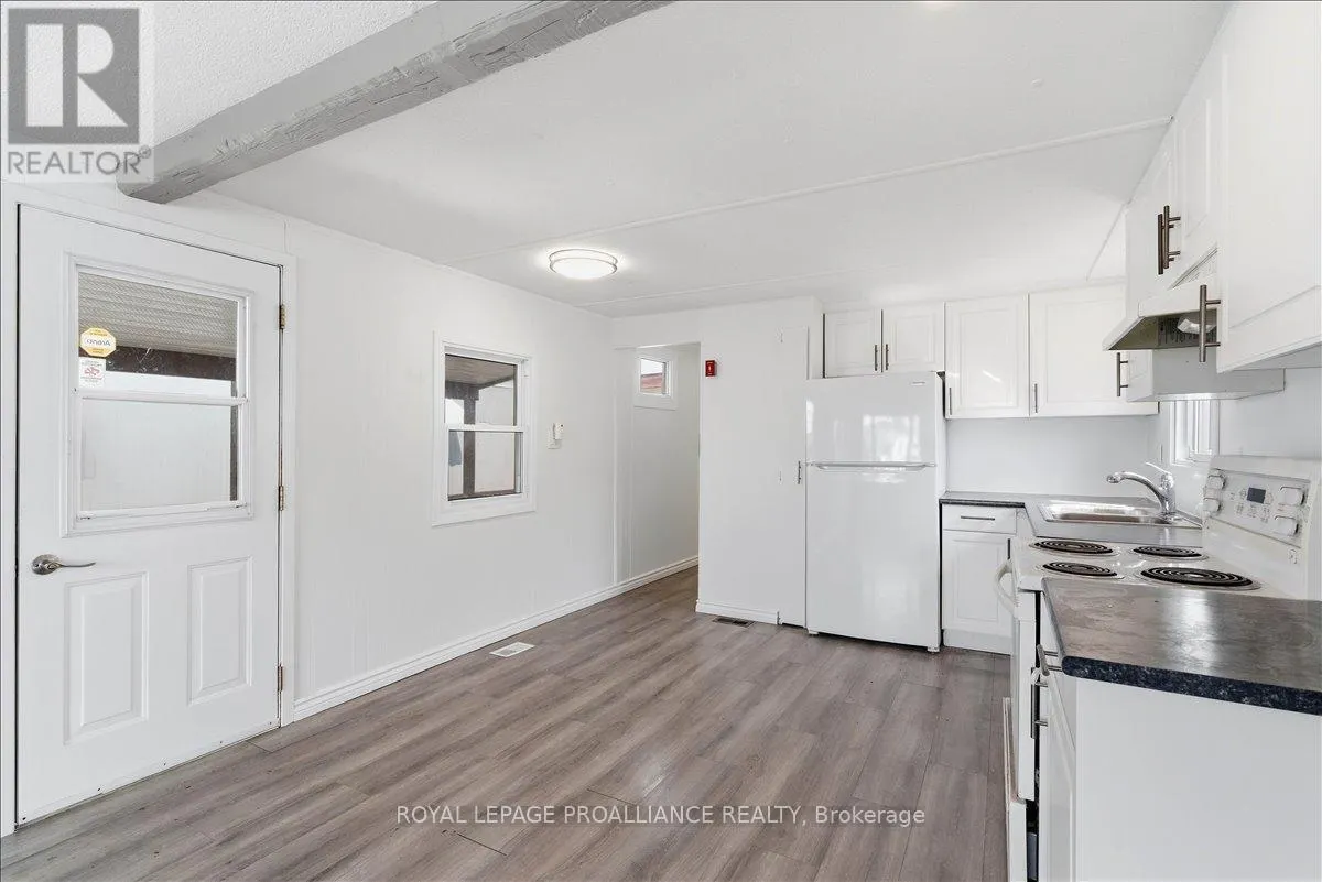 47 - 311 DUNDAS STREET E #47