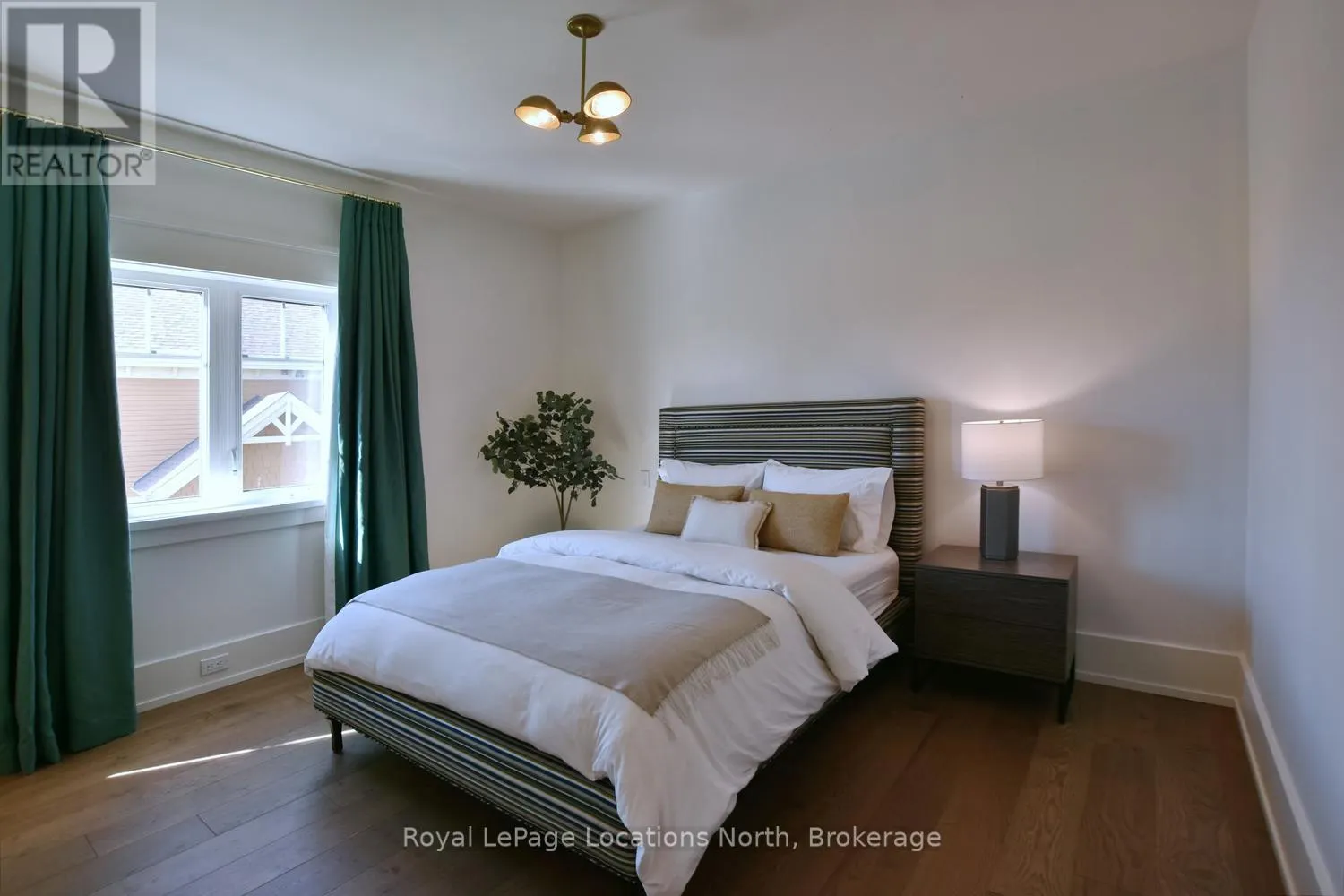 902 - 277 JOZO WEIDER BOULEVARD #902