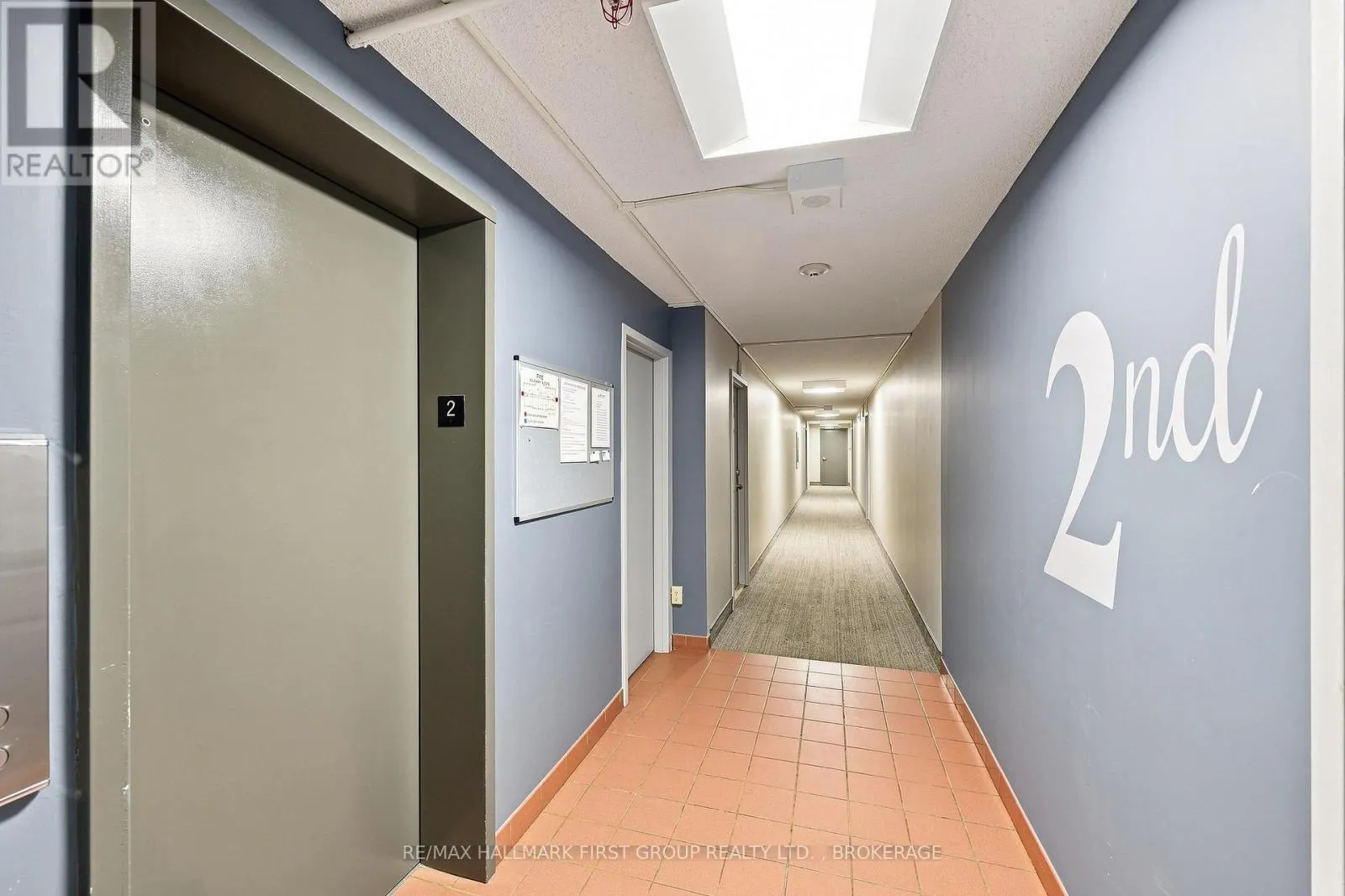 204 - 14 GREENVIEW DRIVE #204