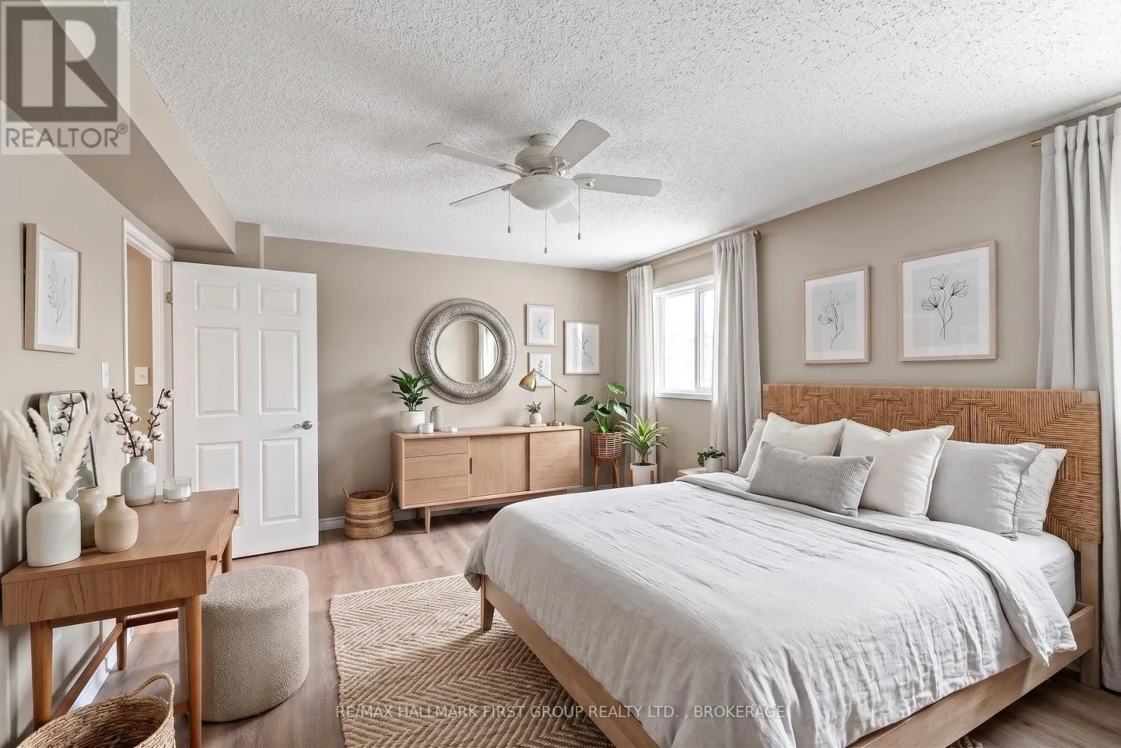 204 - 14 GREENVIEW DRIVE #204