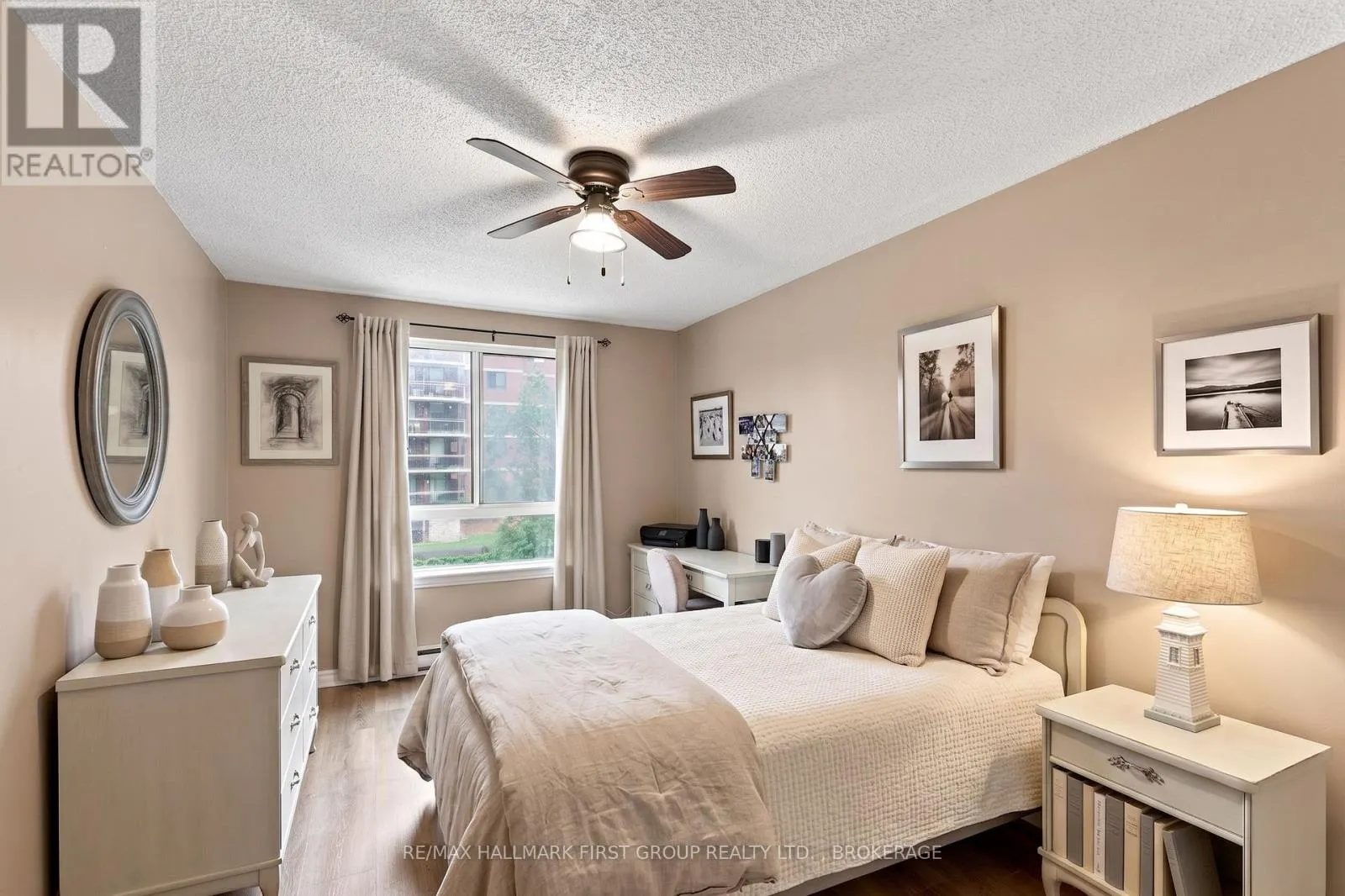 204 - 14 GREENVIEW DRIVE #204