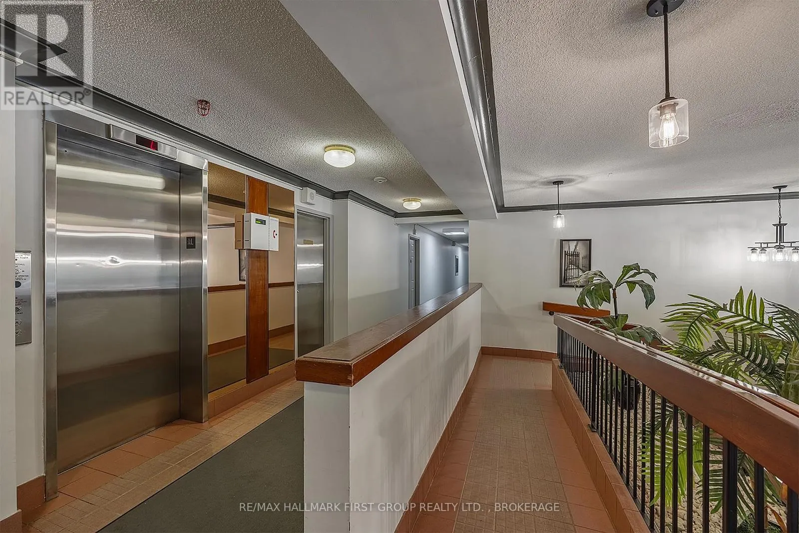 204 - 14 GREENVIEW DRIVE #204