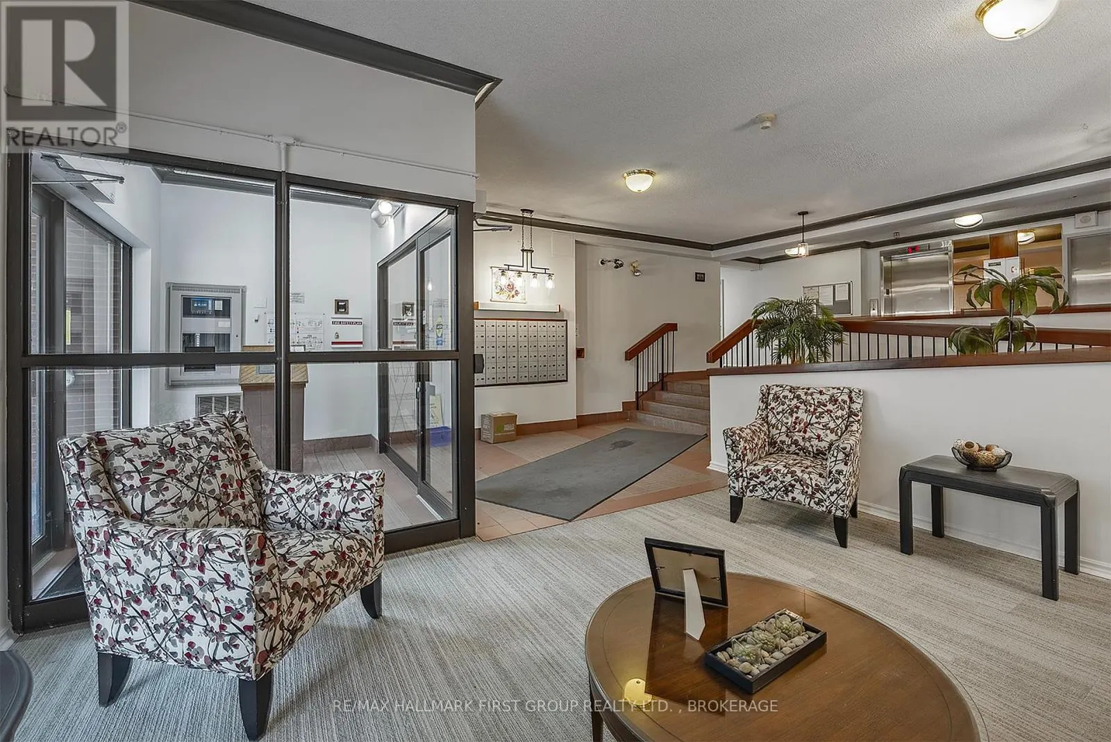 204 - 14 GREENVIEW DRIVE #204