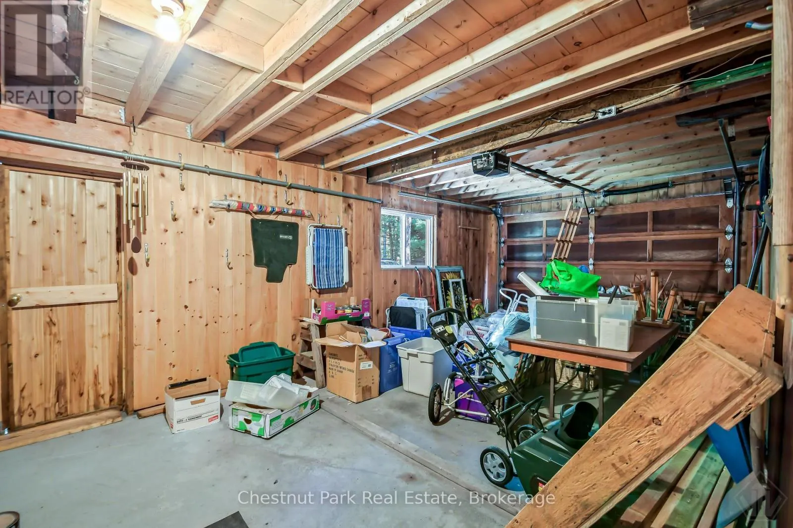 1019 MAPLEWOOD ROAD W