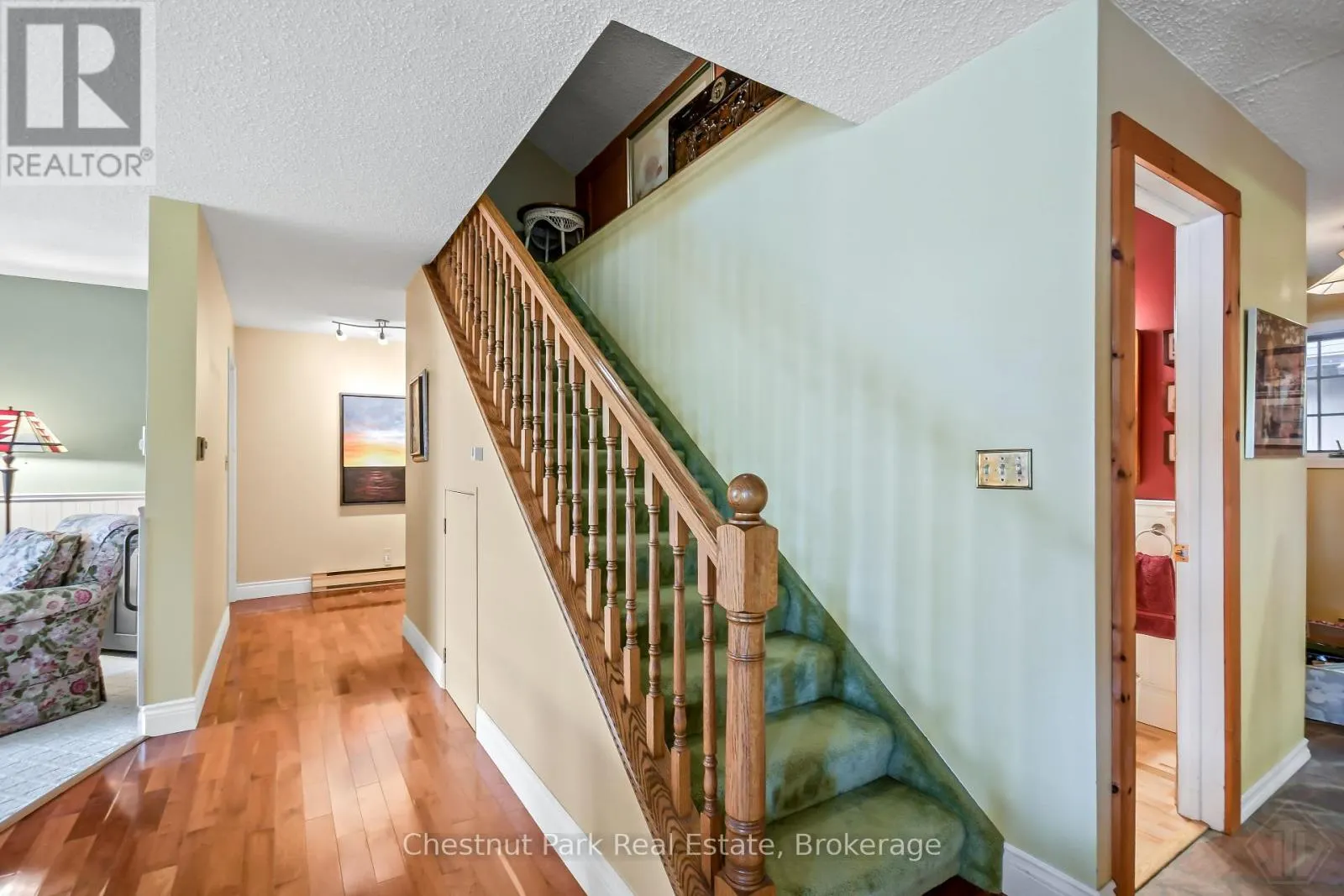 1019 MAPLEWOOD ROAD W