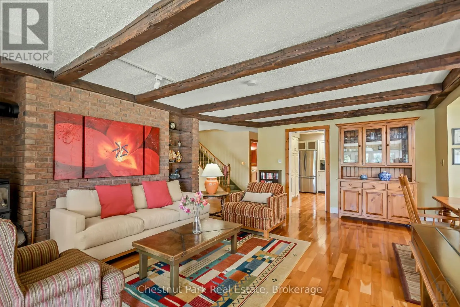 1019 MAPLEWOOD ROAD W