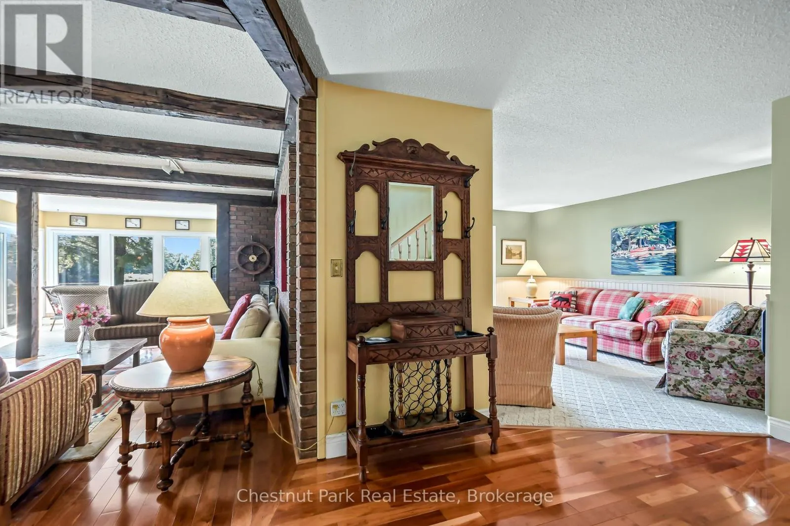 1019 MAPLEWOOD ROAD W