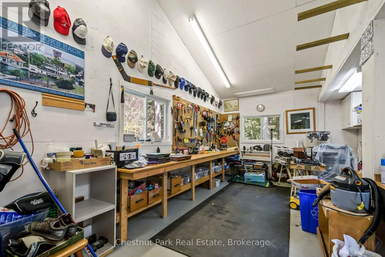 1019 MAPLEWOOD ROAD W