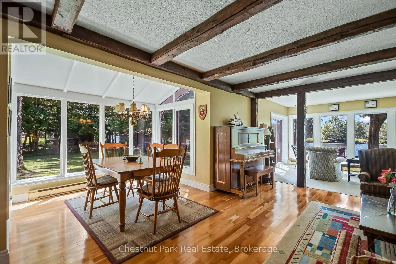 1019 MAPLEWOOD ROAD W