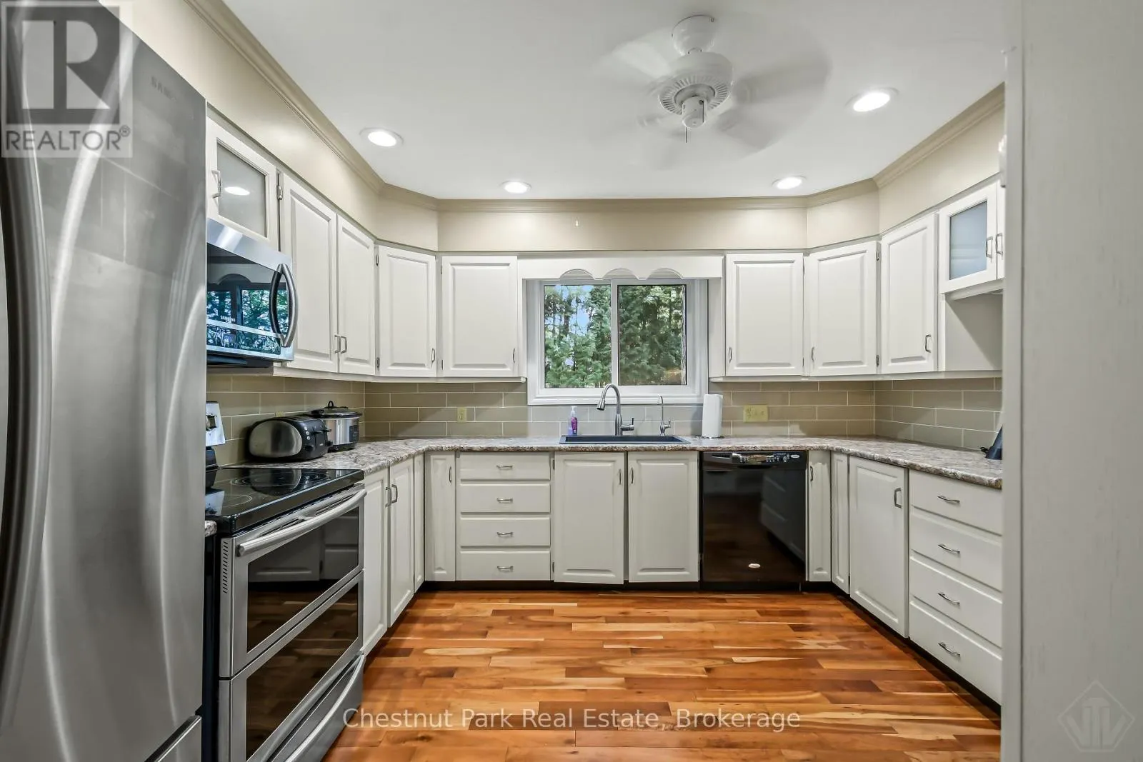 1019 MAPLEWOOD ROAD W