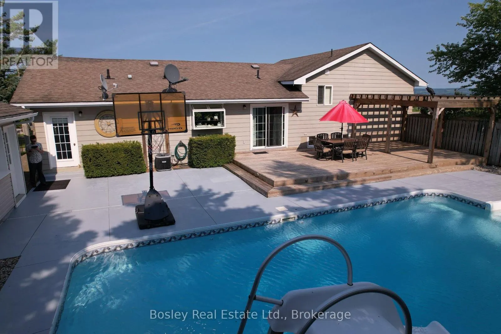 357190 THE BLUE MOUNTAIN MEAFORD TOWNLINE