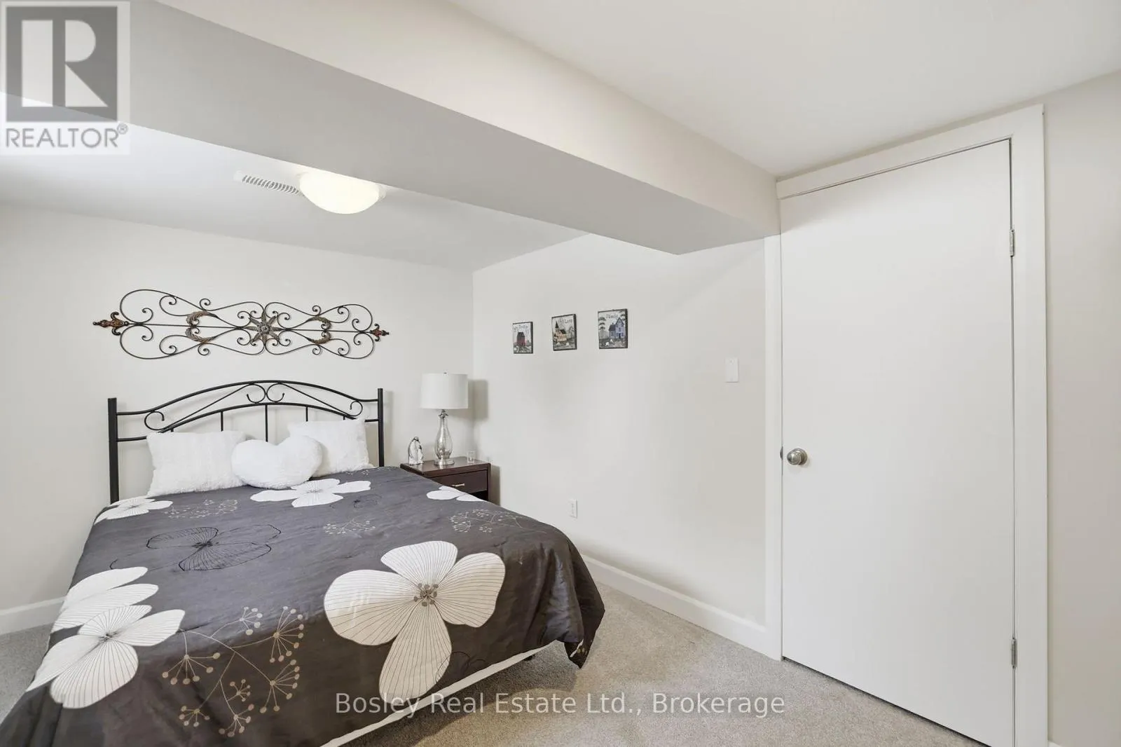 357190 THE BLUE MOUNTAIN MEAFORD TOWNLINE
