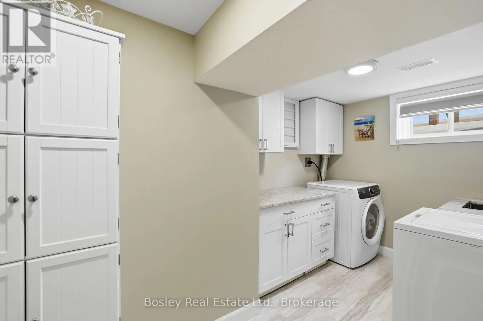 357190 THE BLUE MOUNTAIN MEAFORD TOWNLINE