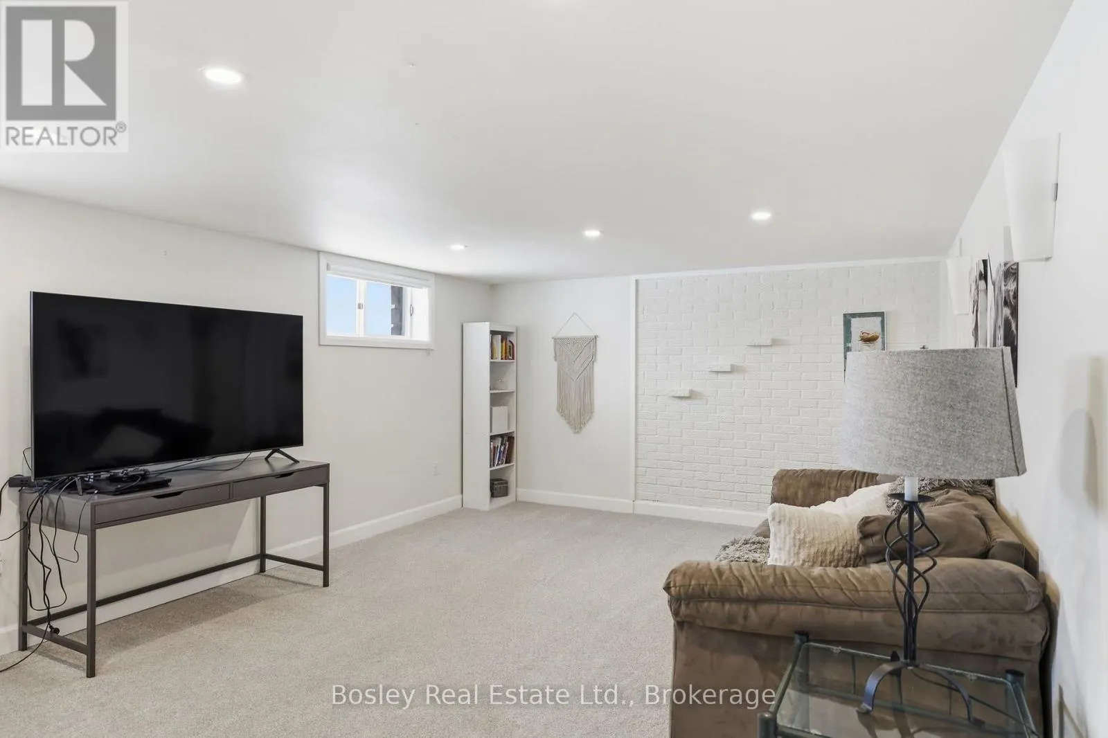 357190 THE BLUE MOUNTAIN MEAFORD TOWNLINE