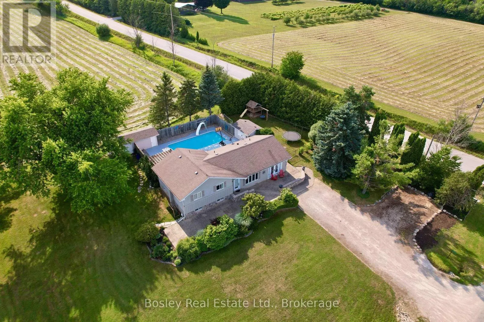 357190 THE BLUE MOUNTAIN MEAFORD TOWNLINE