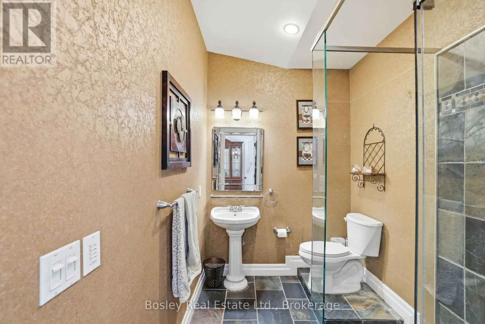 357190 THE BLUE MOUNTAIN MEAFORD TOWNLINE