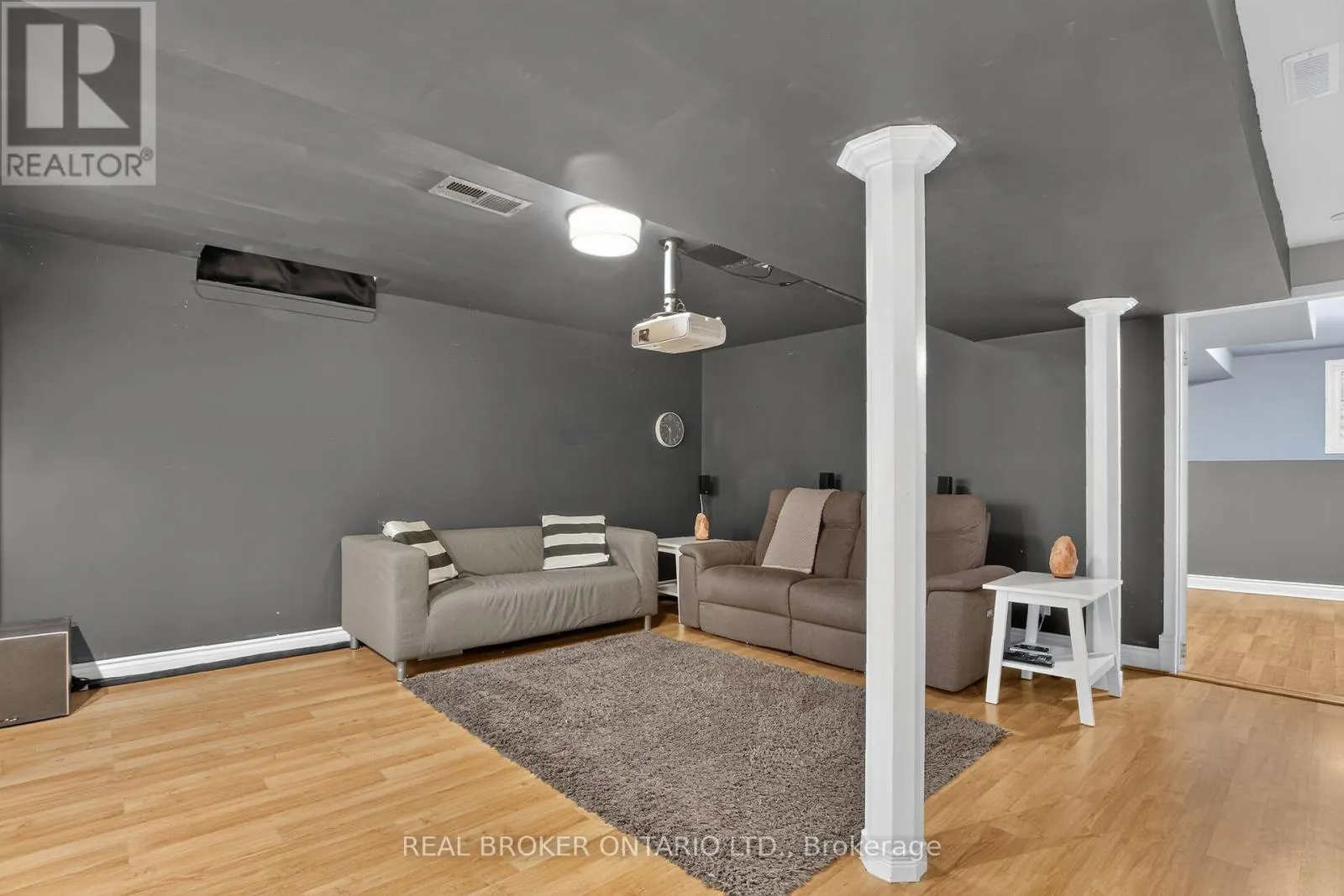 25 MORESBY DRIVE