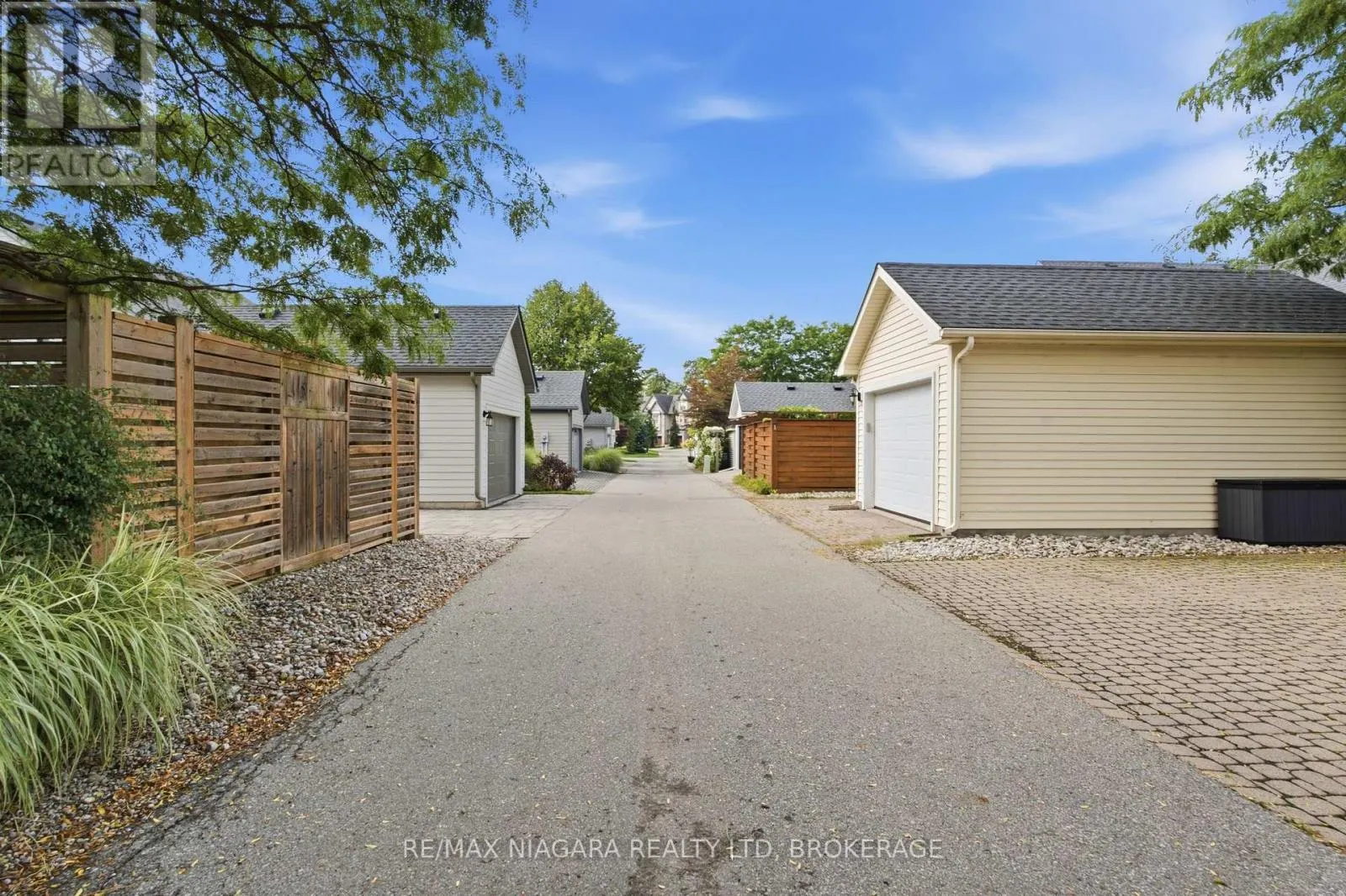 25 BALMORAL DRIVE