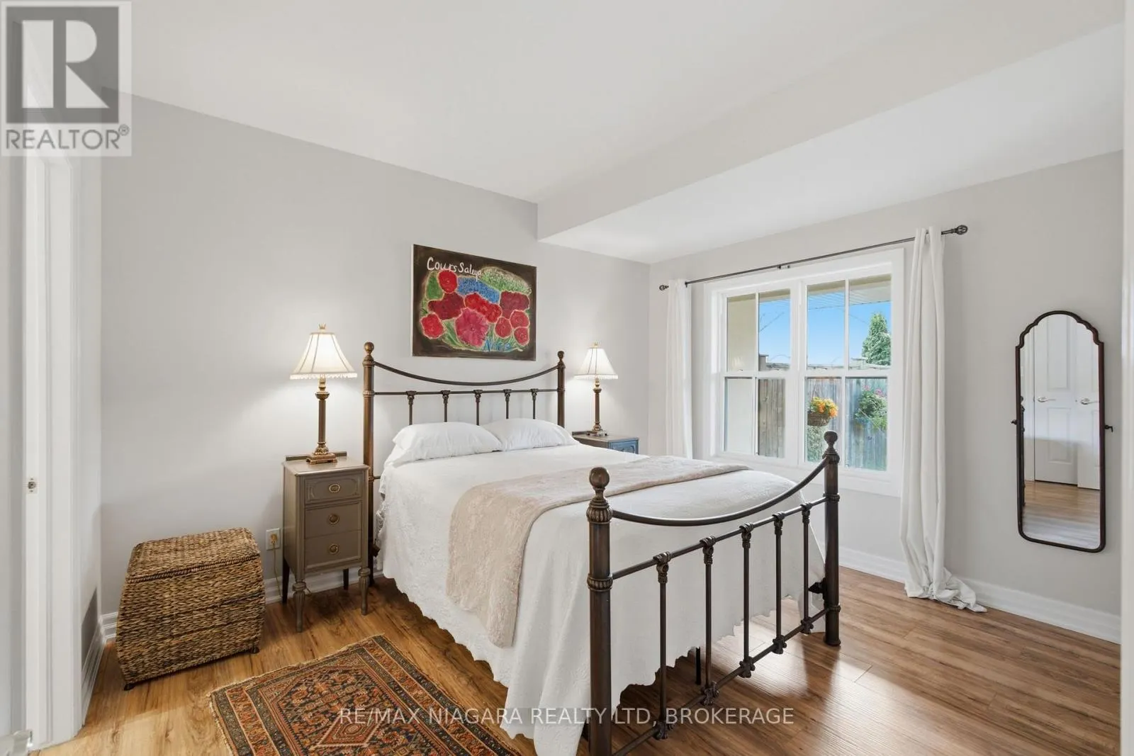 25 BALMORAL DRIVE