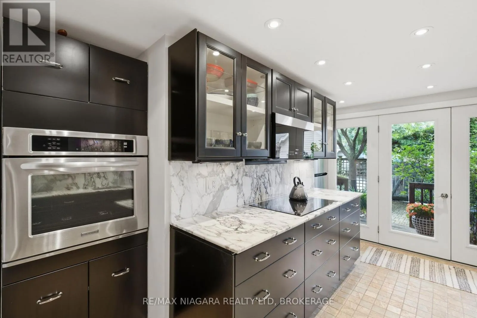 25 BALMORAL DRIVE
