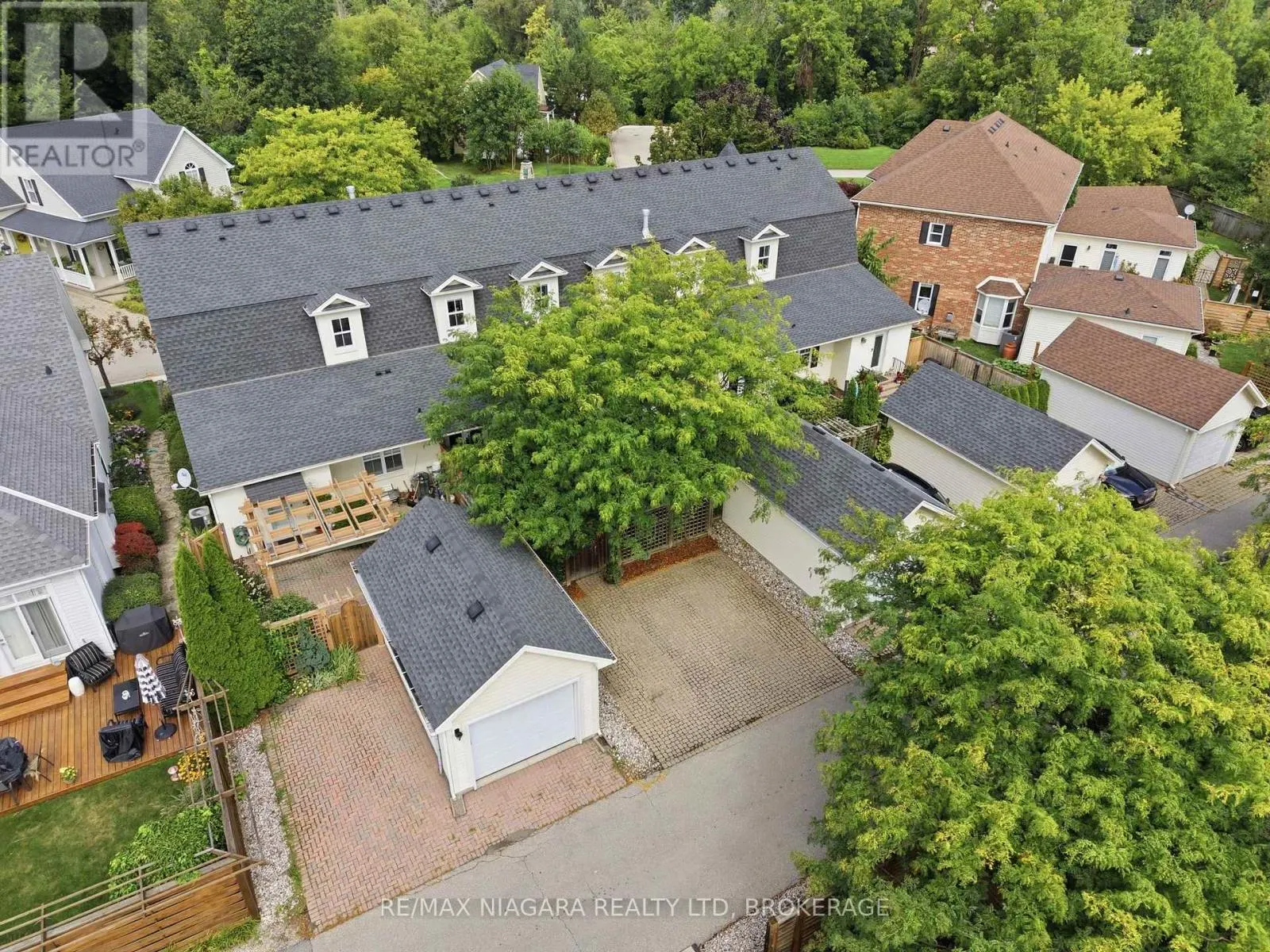 25 BALMORAL DRIVE