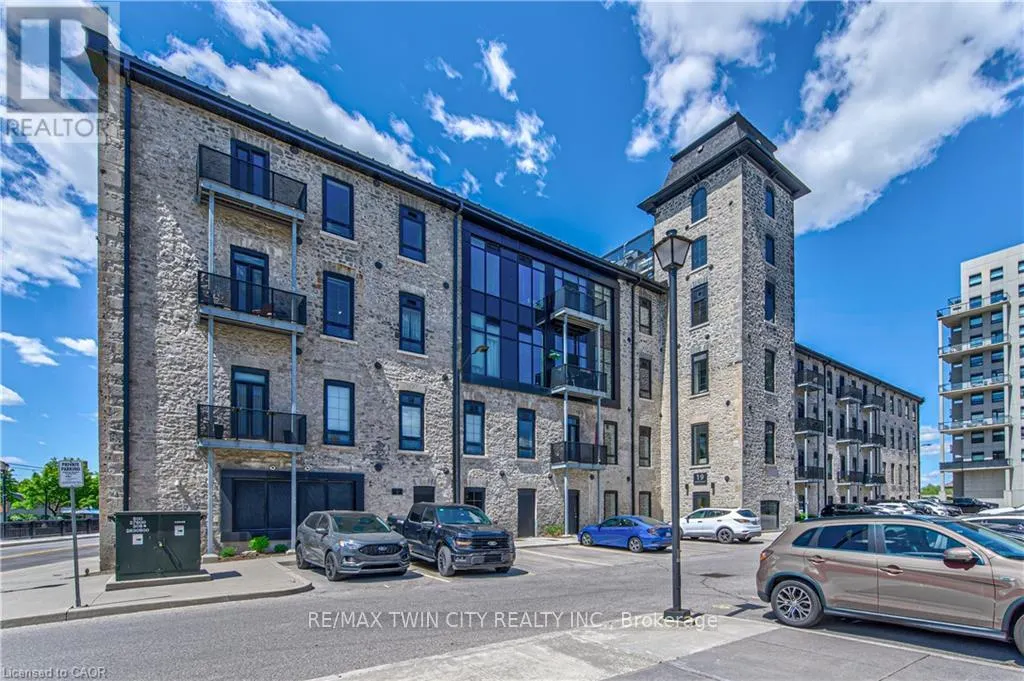 201 - 19 GUELPH AVENUE