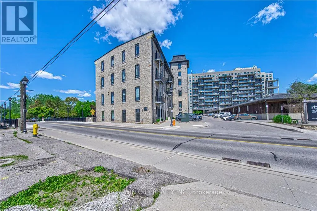 201 - 19 GUELPH AVENUE