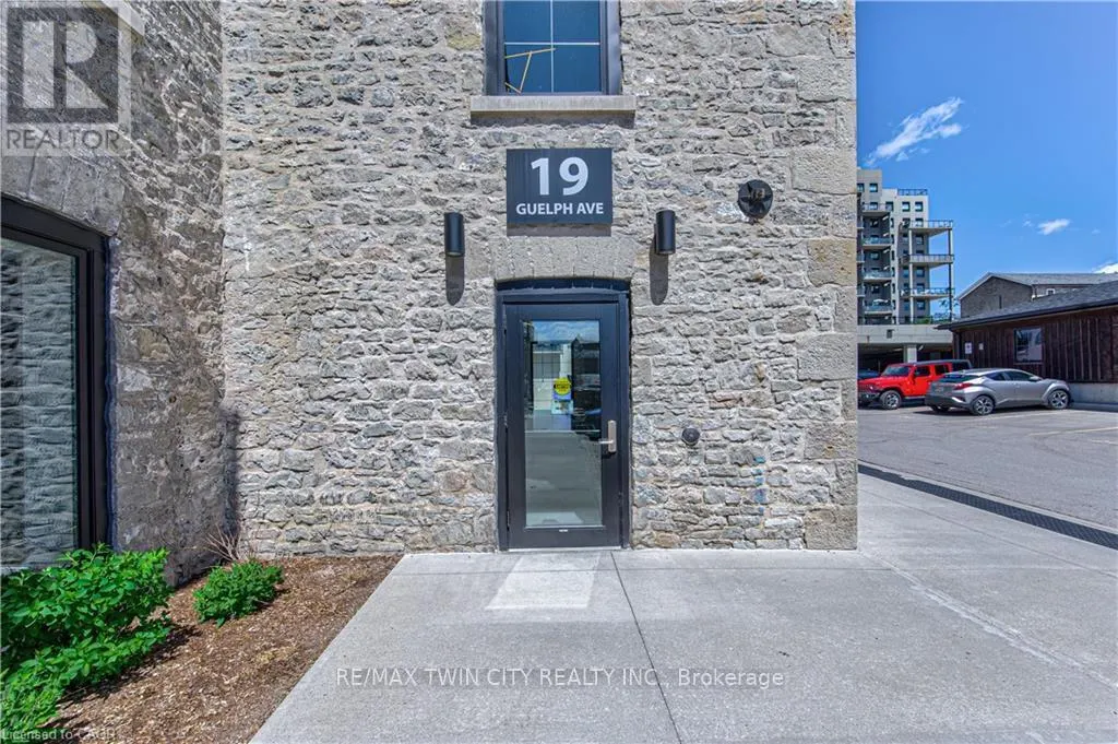 201 - 19 GUELPH AVENUE