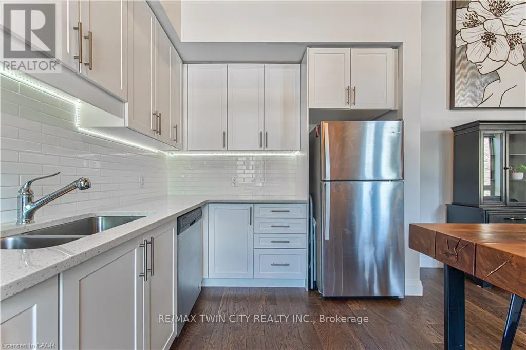 201 - 19 GUELPH AVENUE