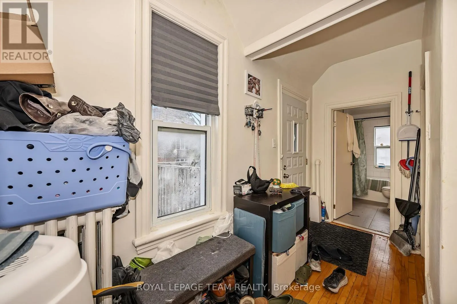 11 SHERBROOKE AVENUE