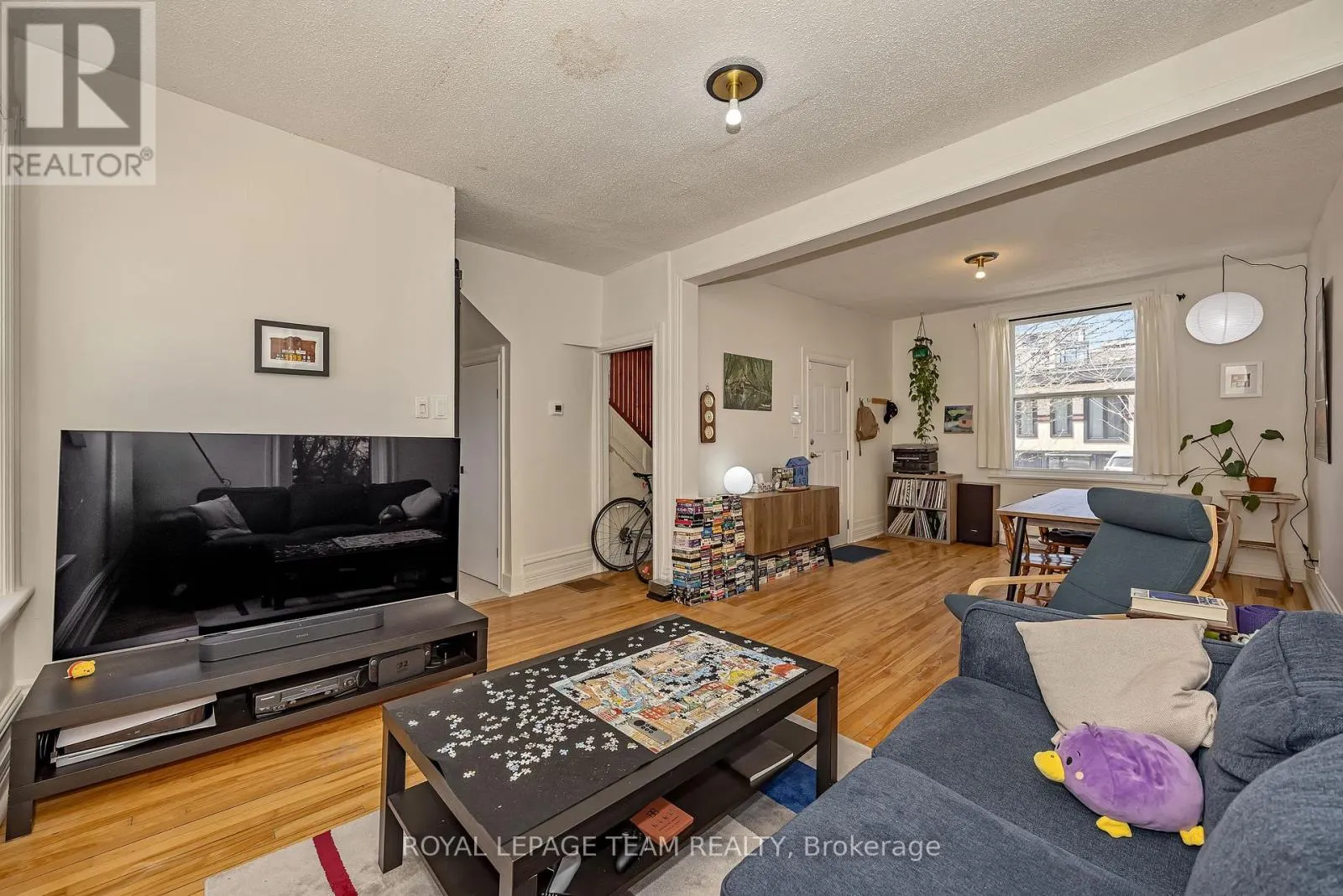 11 SHERBROOKE AVENUE