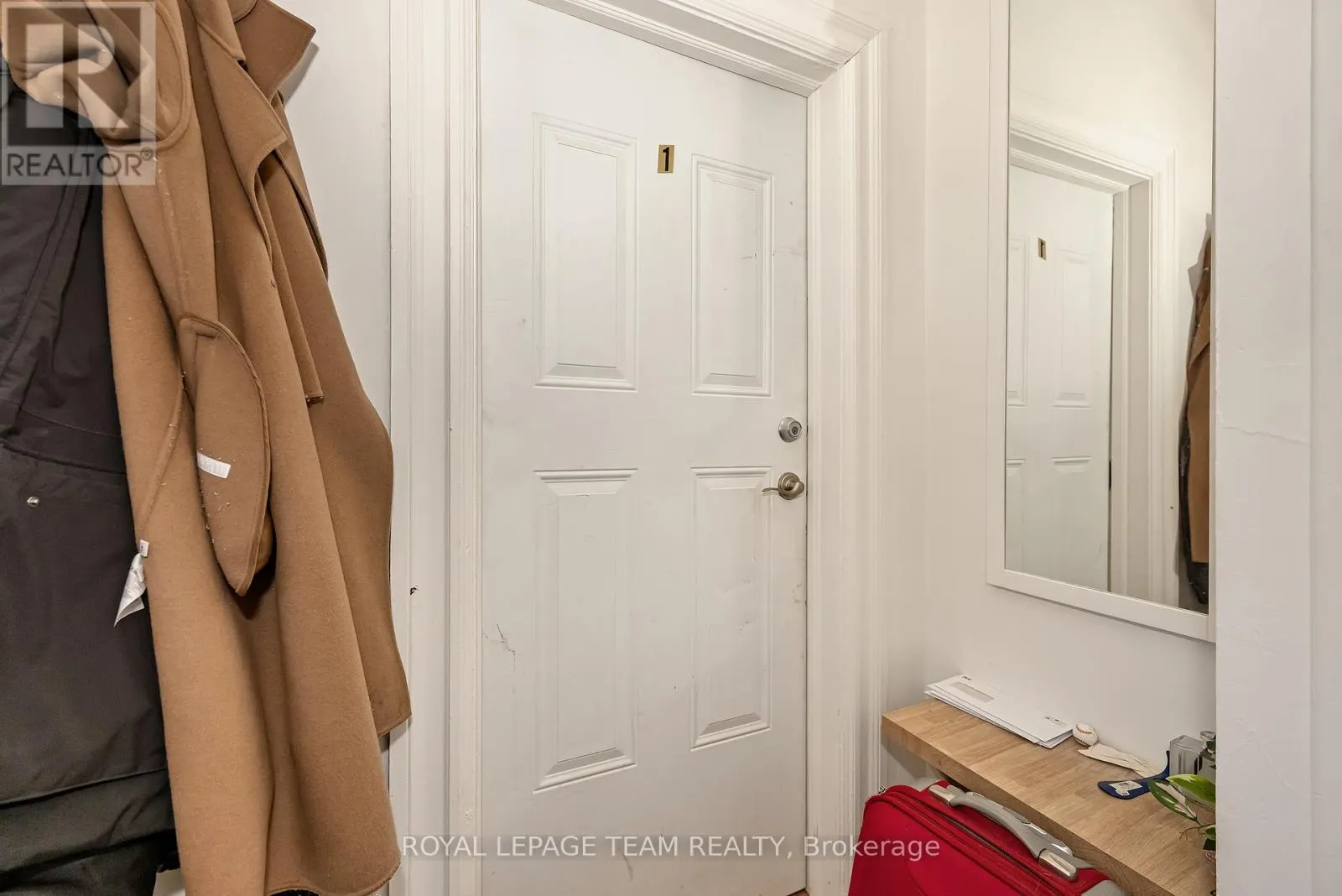 11 SHERBROOKE AVENUE