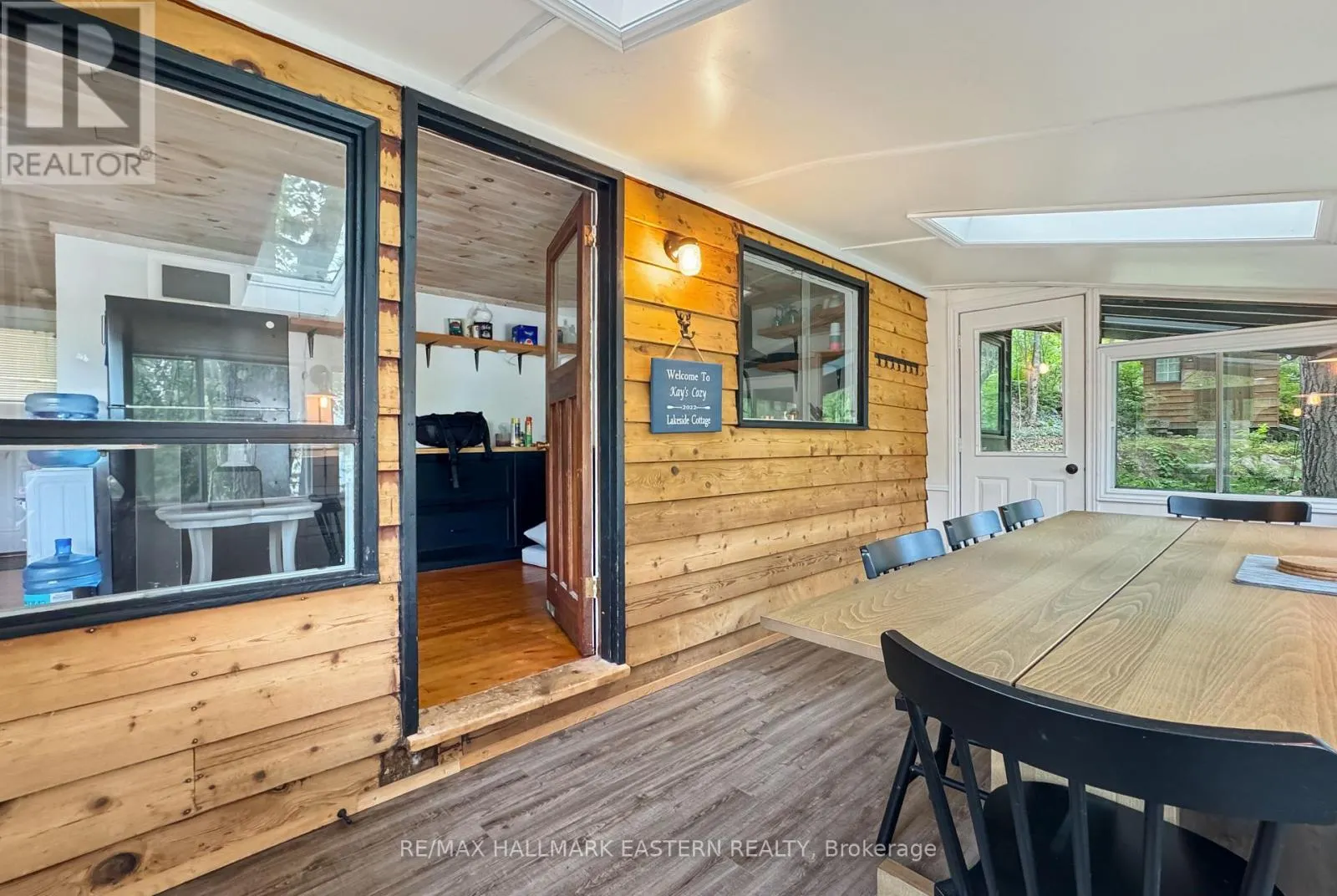 2335 LAKESIDE ROAD