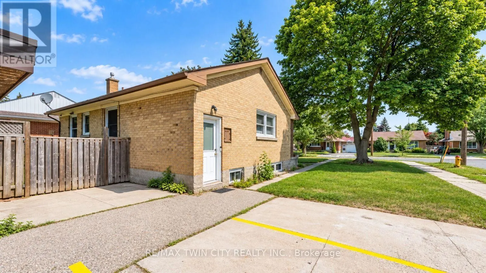 169 BRUCE STREET