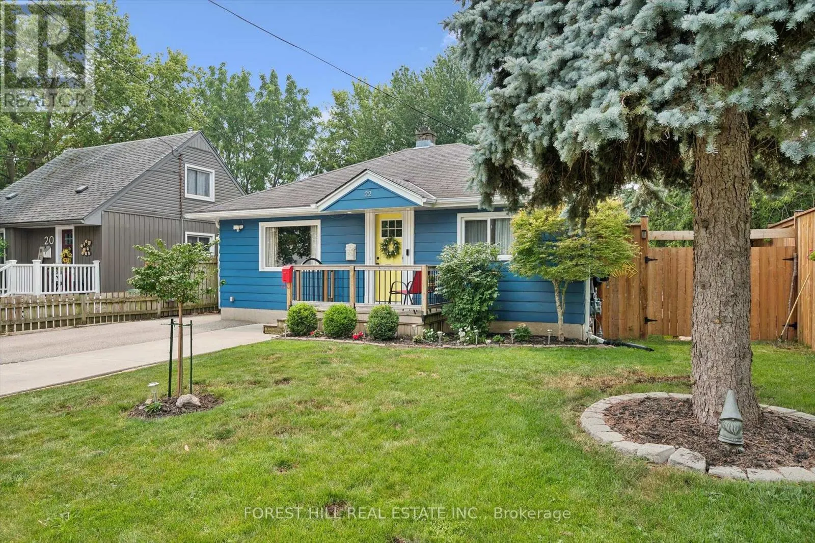 22 SLEEMAN AVENUE