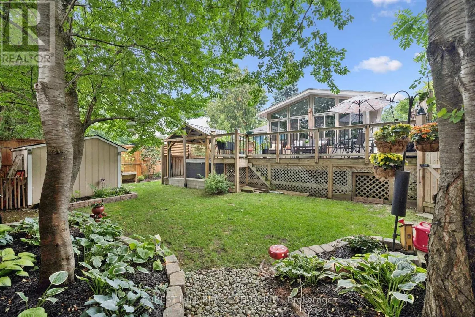 22 SLEEMAN AVENUE