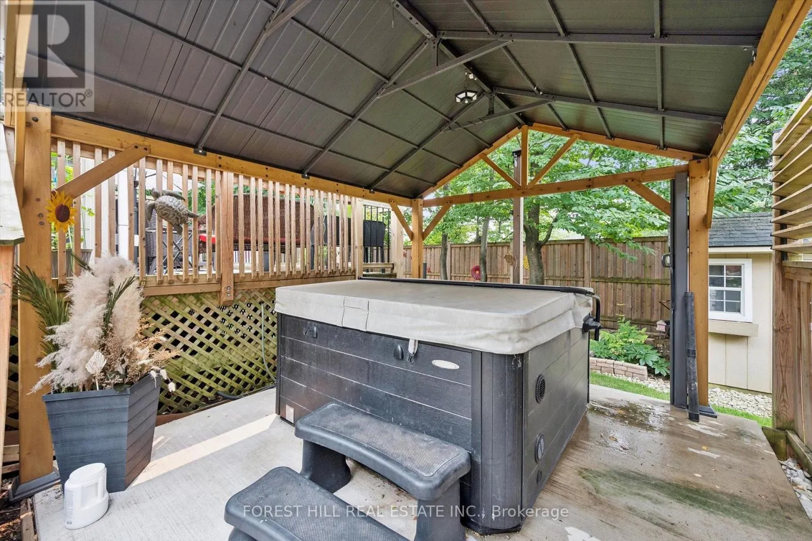 22 SLEEMAN AVENUE