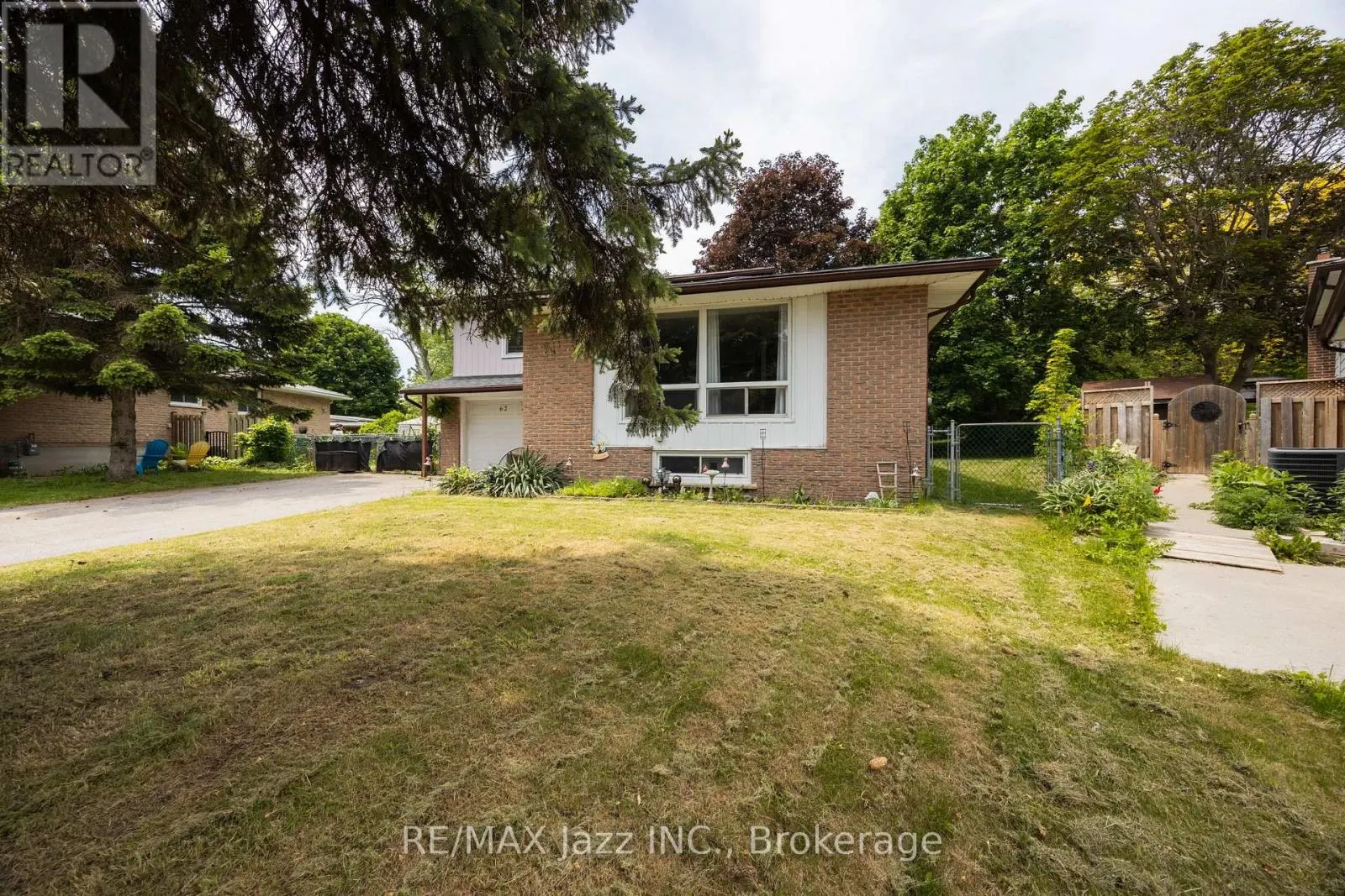 62 CROSSLEY DRIVE