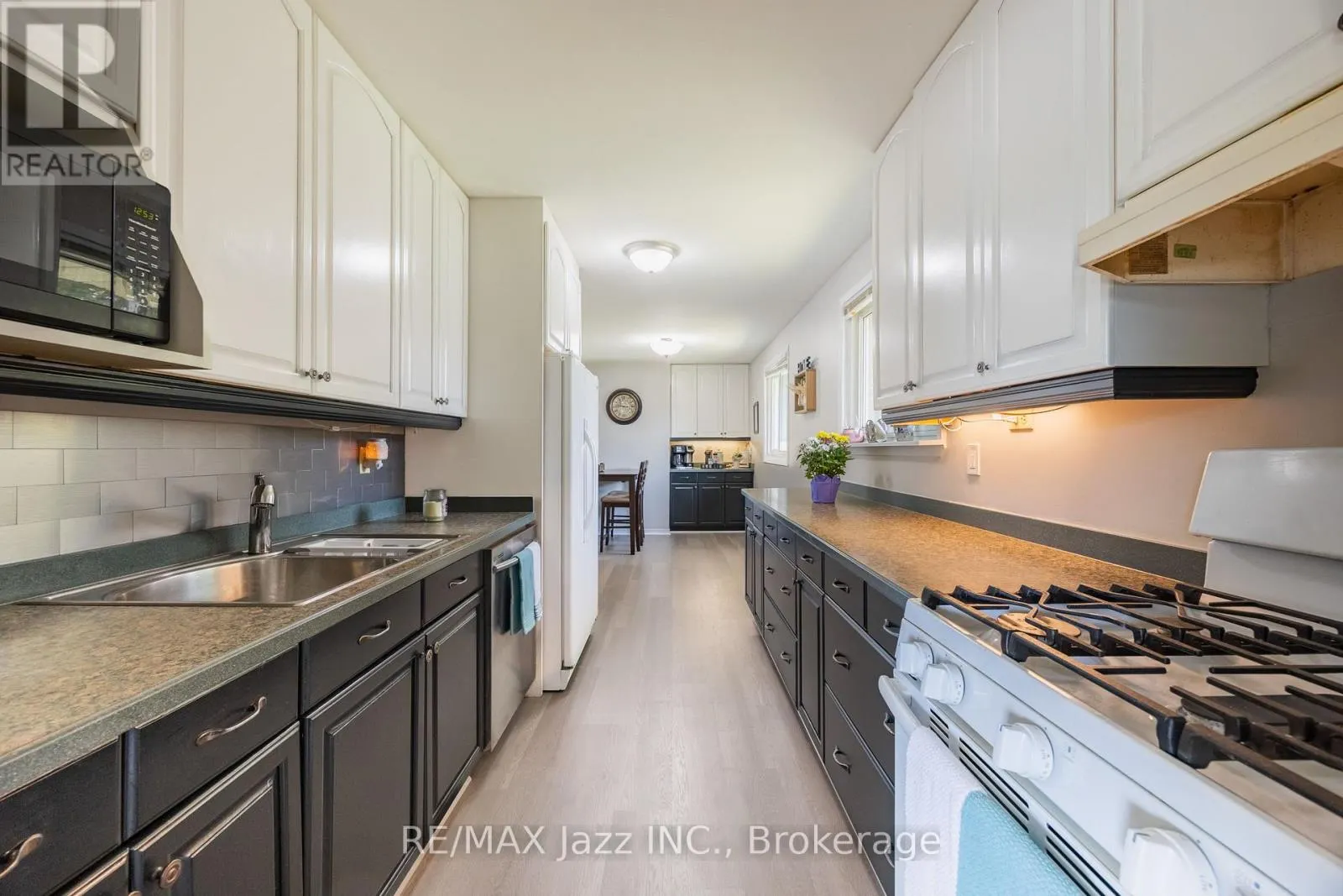 62 CROSSLEY DRIVE
