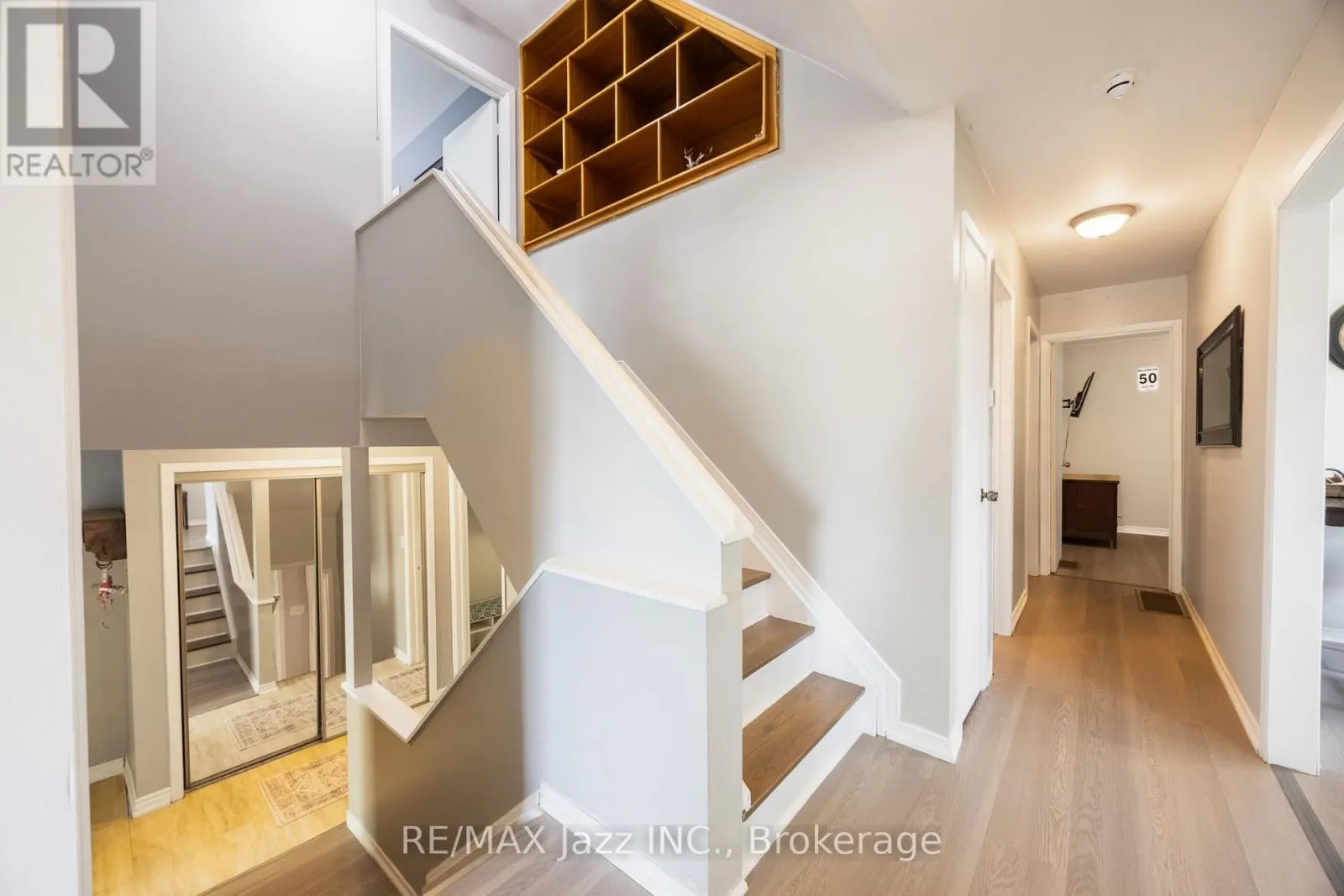 62 CROSSLEY DRIVE