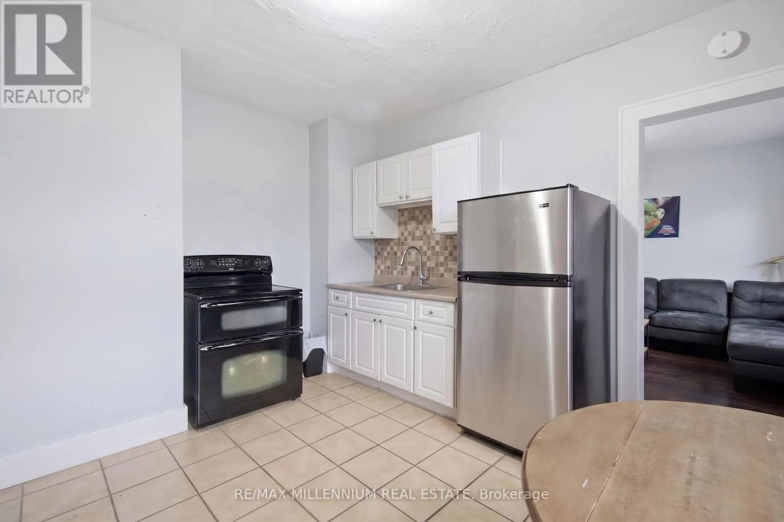 2269-71 HOWARD AVENUE