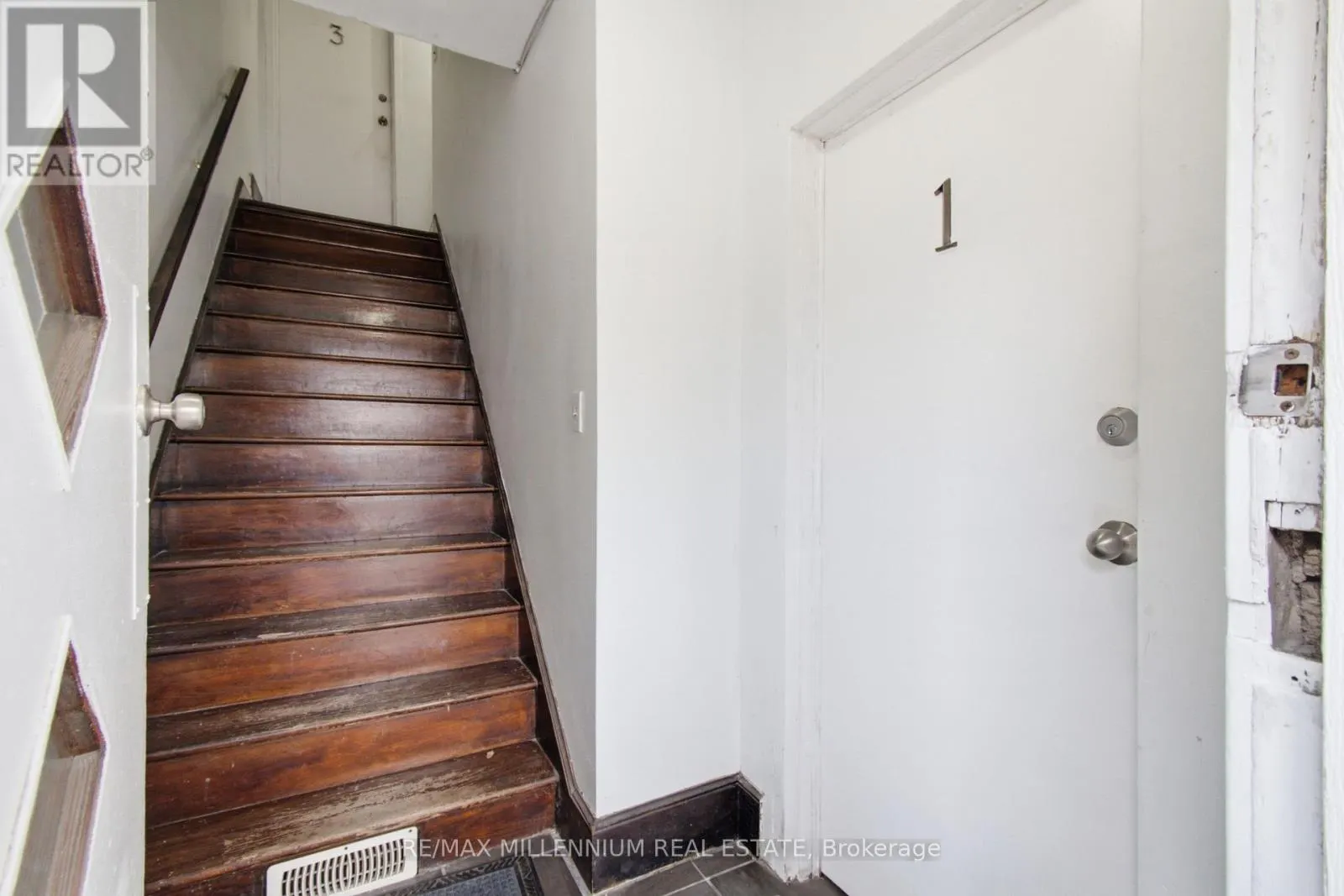 2269-71 HOWARD AVENUE