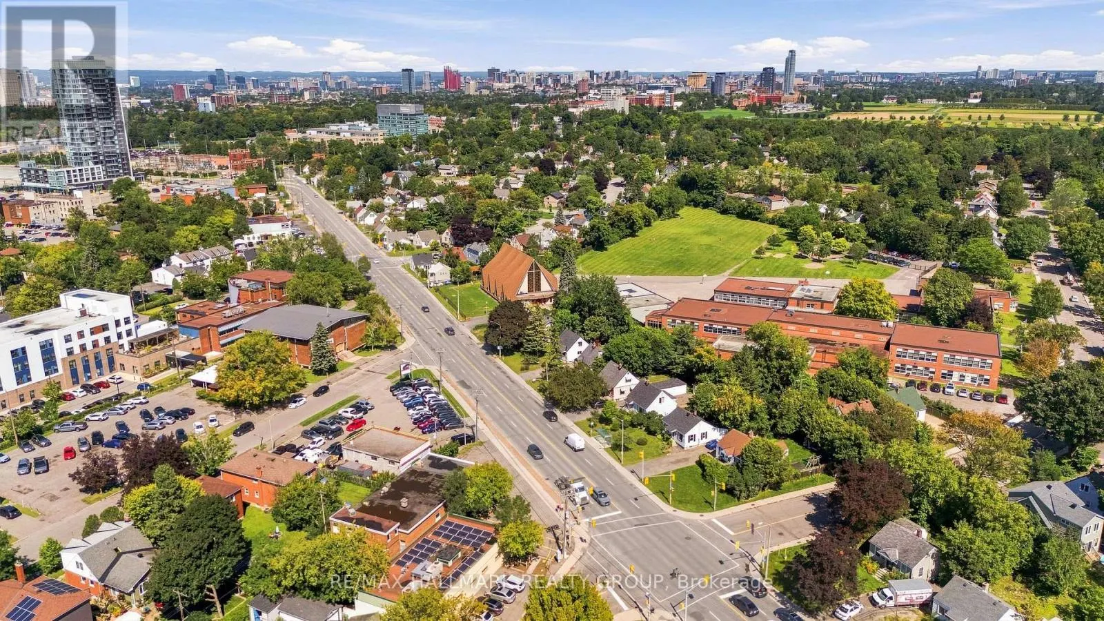929 MERIVALE ROAD