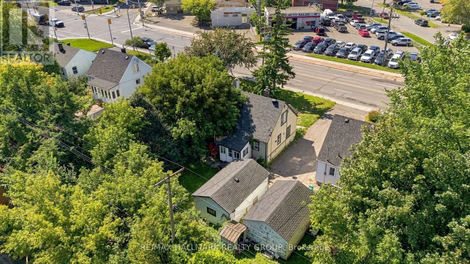 929 MERIVALE ROAD