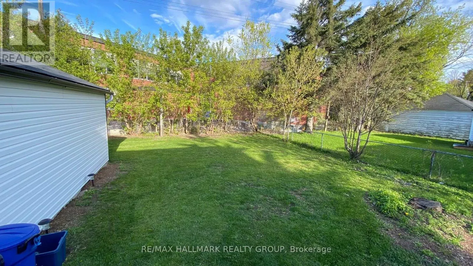 929 MERIVALE ROAD