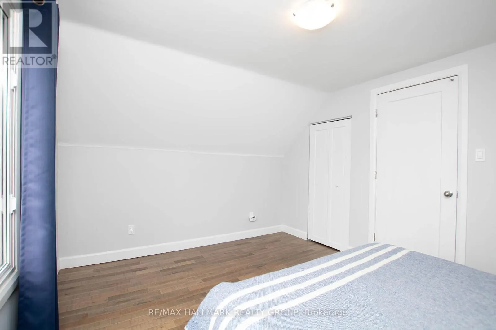 929 MERIVALE ROAD