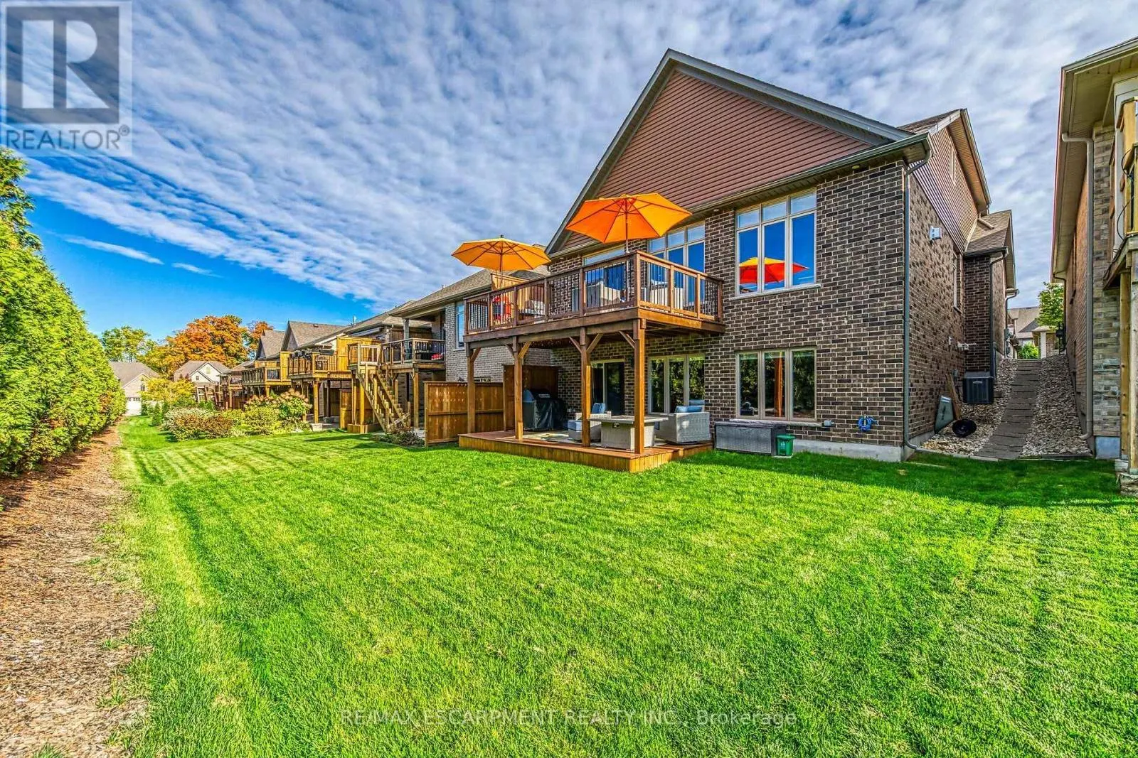 24 CHESTNUT DRIVE