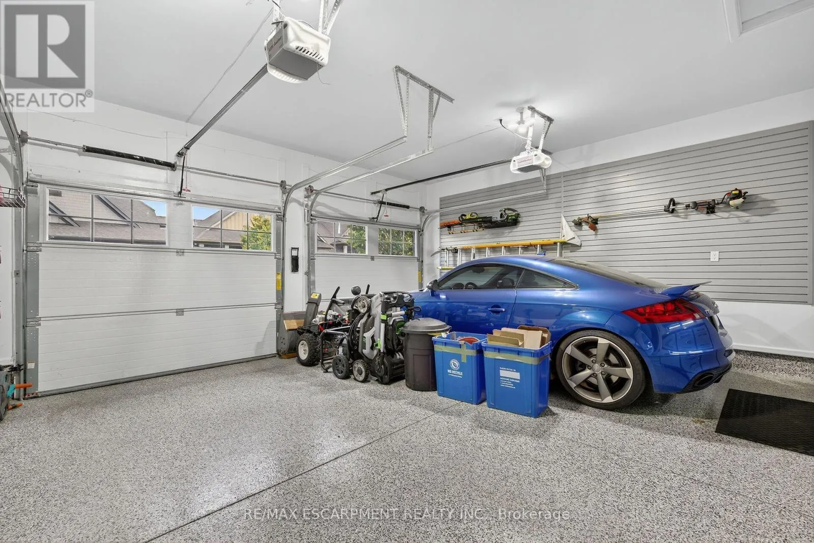 24 CHESTNUT DRIVE