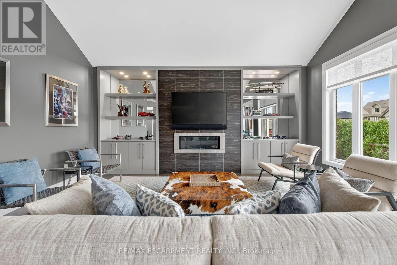 24 CHESTNUT DRIVE