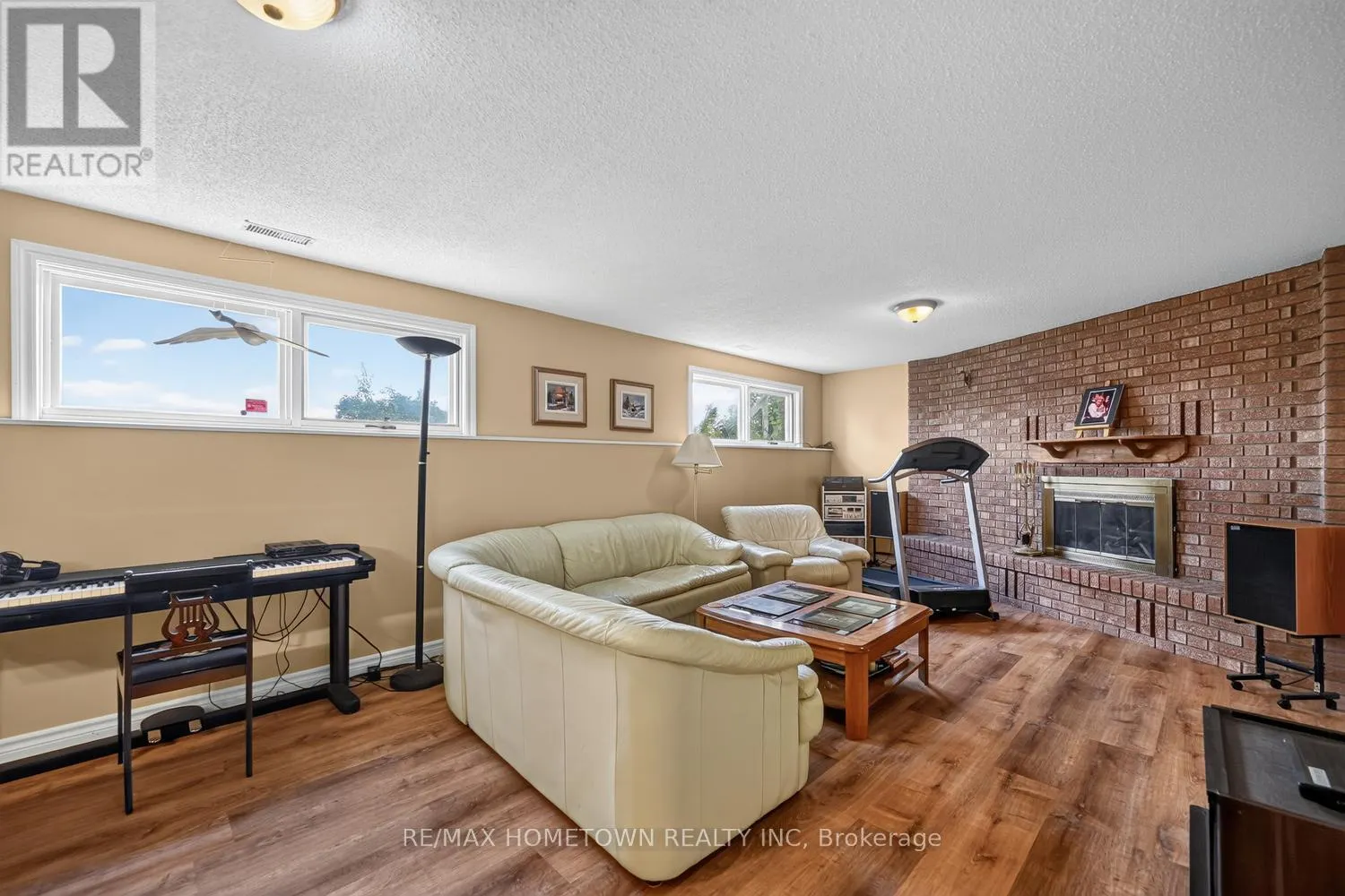 5873 RIDEAU VALLEY DRIVE N